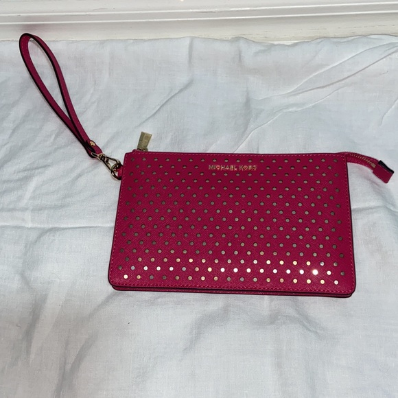 Nwot Michael Kors Jet Set perforated wristlet pouch - Picture 3 of 11